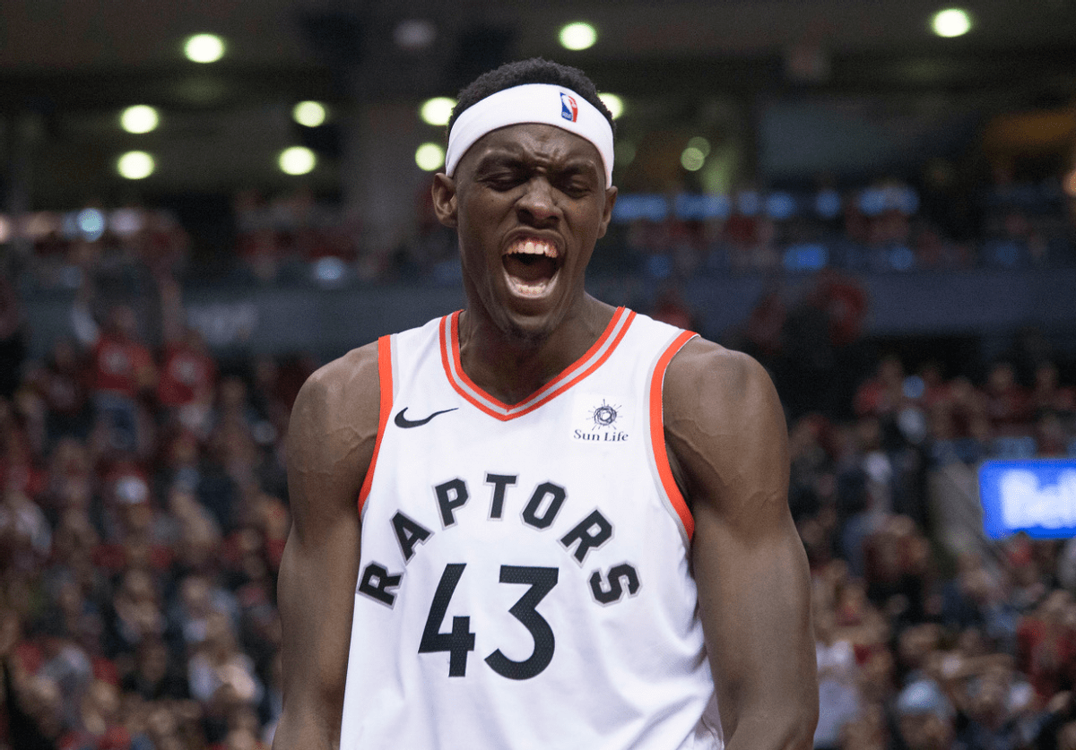 MAD前途光明！，西亚卡姆新星出色防守表现突出赛场气氛高涨